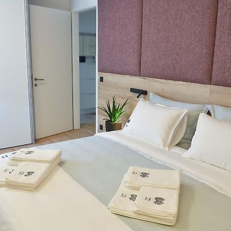 Astra Urban Garden Apartment, 2 Garage Parking Spaces Ζάγκρεμπ Εξωτερικό φωτογραφία
