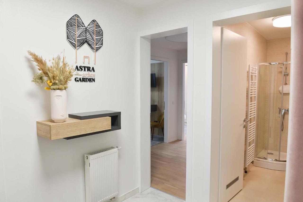 Astra Urban Garden Apartment, 2 Garage Parking Spaces Ζάγκρεμπ Εξωτερικό φωτογραφία