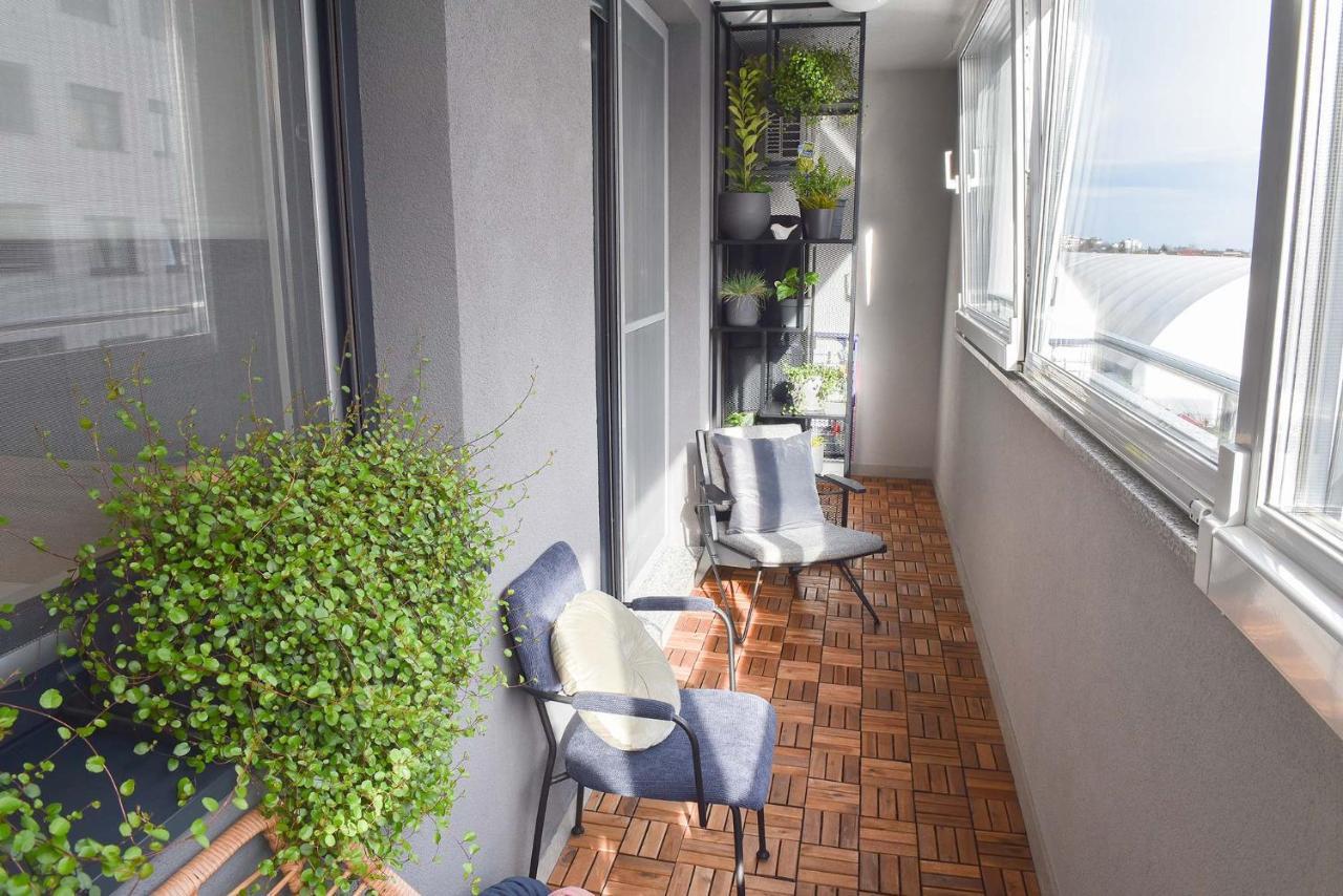 Astra Urban Garden Apartment, 2 Garage Parking Spaces Ζάγκρεμπ Εξωτερικό φωτογραφία