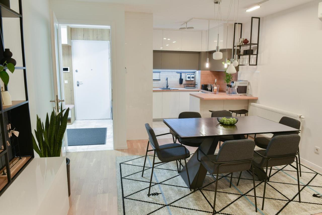 Astra Urban Garden Apartment, 2 Garage Parking Spaces Ζάγκρεμπ Εξωτερικό φωτογραφία